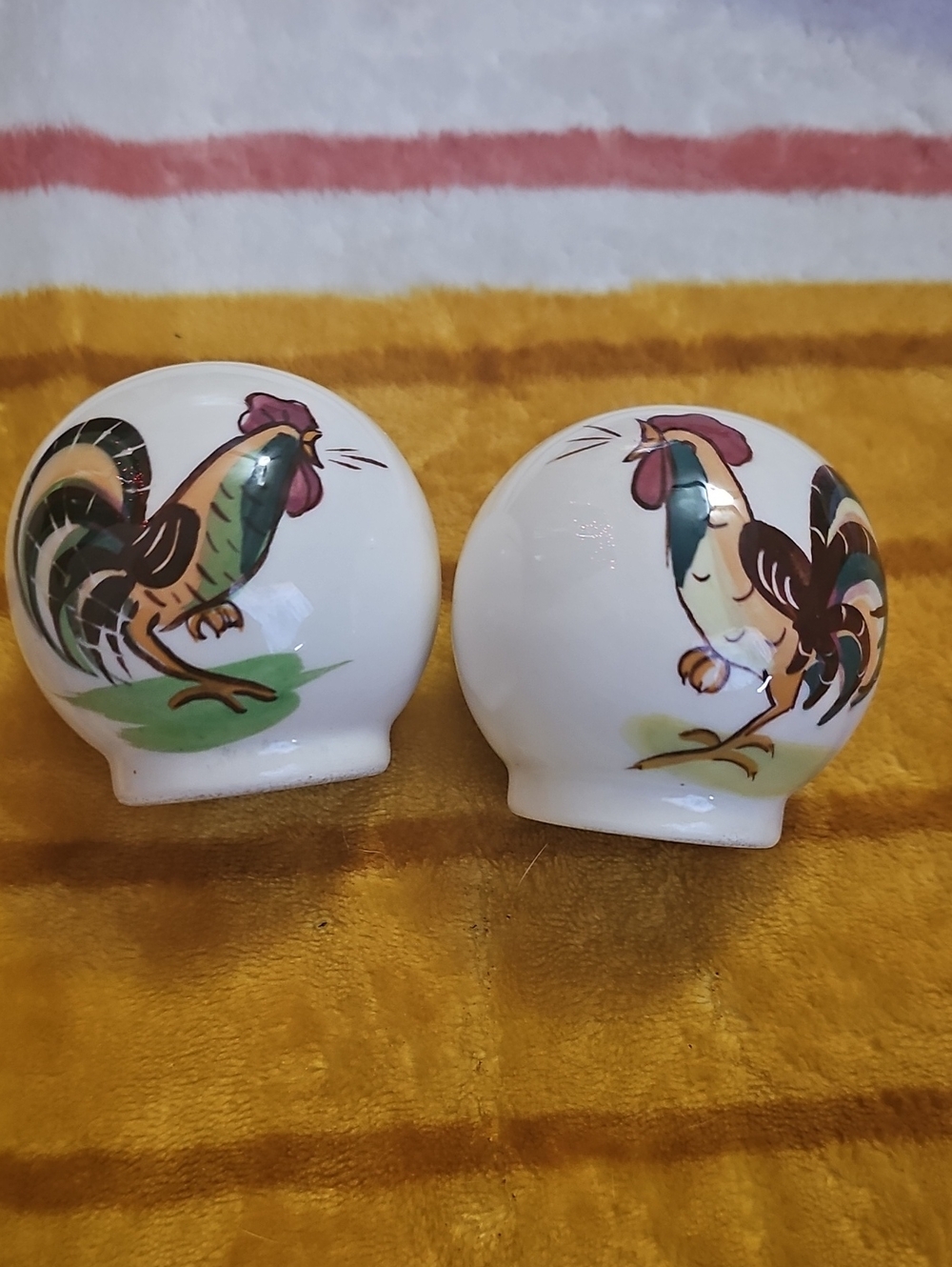 Vintage 1940s Helen Motney California Salt and Pepper Shakers